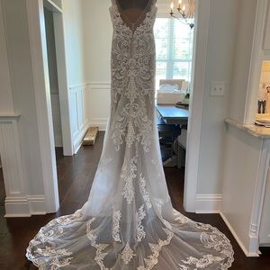 Essense of Australia Wedding Dress D2771